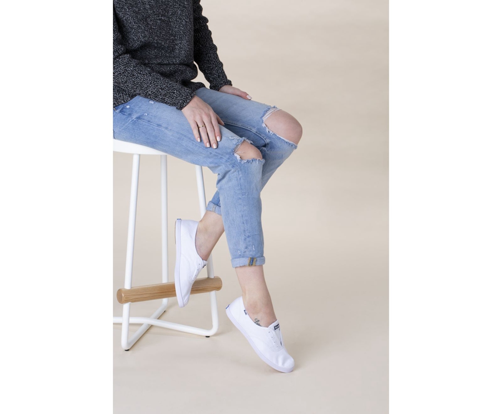 Slip Ons Keds Mujer Blancas - Chillax Basics - 921-VMEXWZ